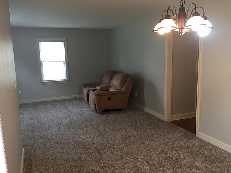 107 Johnson Dr — Photo 7
