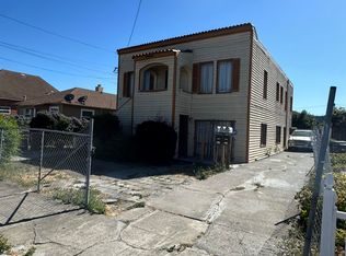 9423 Walnut St, Oakland, CA 94603
