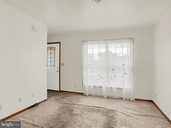 5th image of 206 S Water St