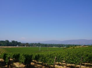 2789 Holland Loop Rd, Cave Junction, OR 97523