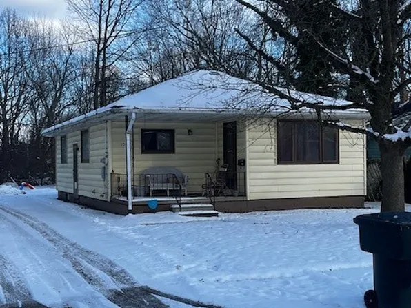 1524 Vernon Ave NW, Warren, OH 44483