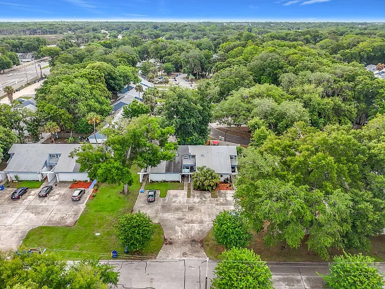 2857 Wonderwood Ln — Photo 38