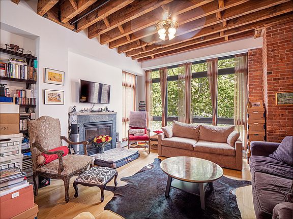 5th image of 406 W 45th St APT 4-D