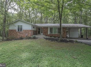 2426 Silver Fox Ln, Reston, VA 20191