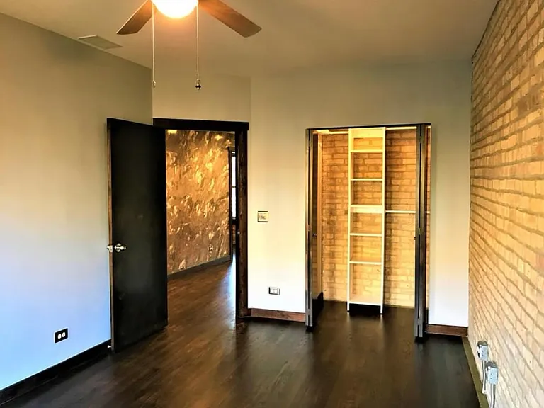 6449 N Seeley Ave #2 — Photo 17
