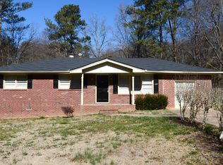 43 Pool Cir, Auburn, GA 30011