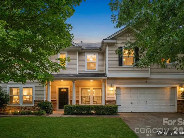 6934 Evanton Loch Rd, Charlotte, NC 28278