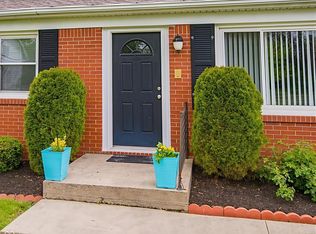 308 N Knightstown Rd, Shelbyville, IN 46176