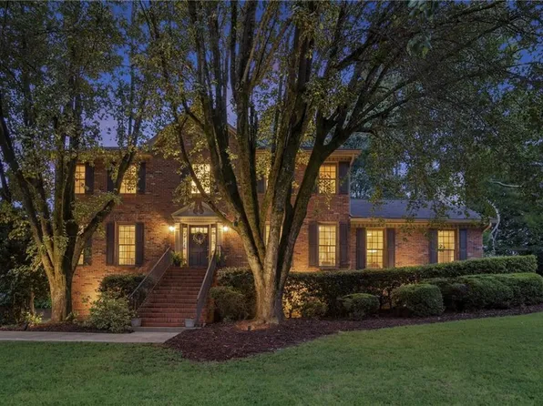 4300 Valley Crest Ct, Peachtree Corners, GA 30092