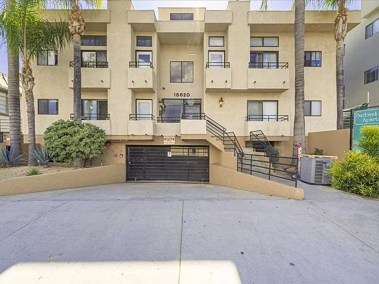 18620 Burbank Blvd #104 — Photo 14