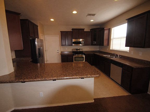 4th image of 1336 S 160th Ln
