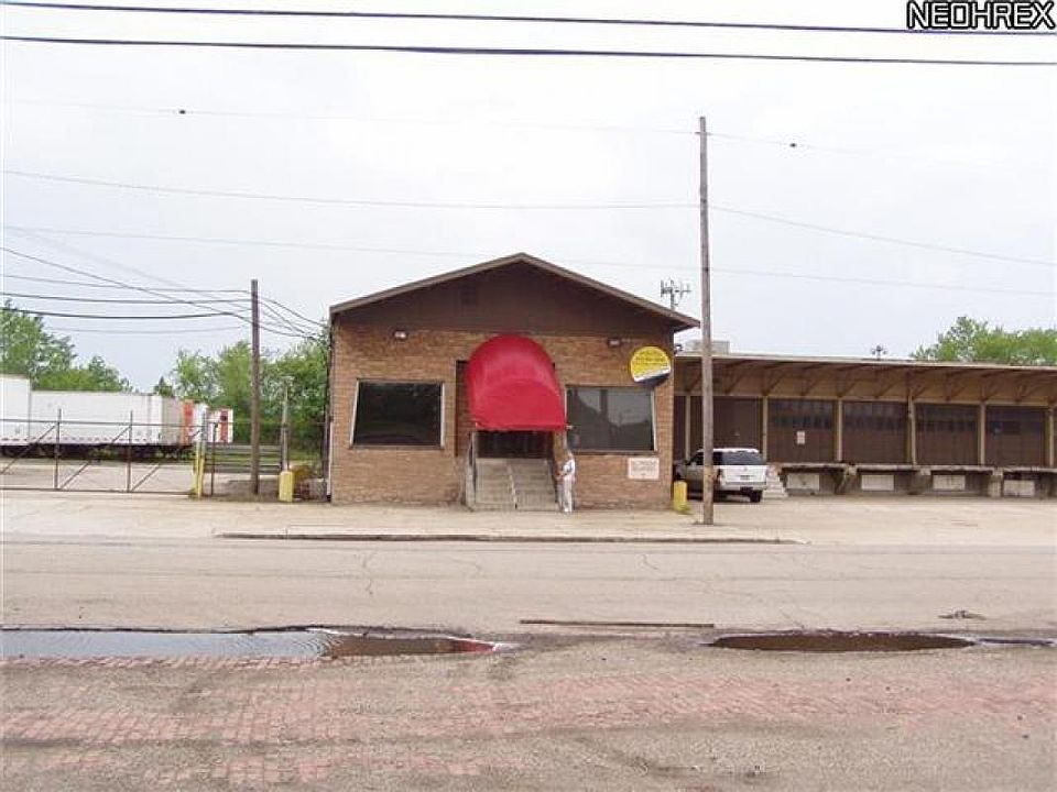 1st image of 2701 Lakeside Ave E