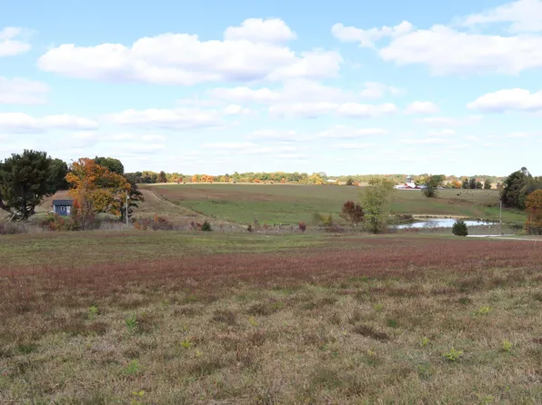 3 E Kelly Branch Rd, Bloomfield, IN 47424