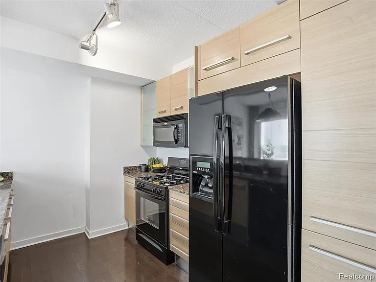 432 S Washington Ave #905 — Photo 7