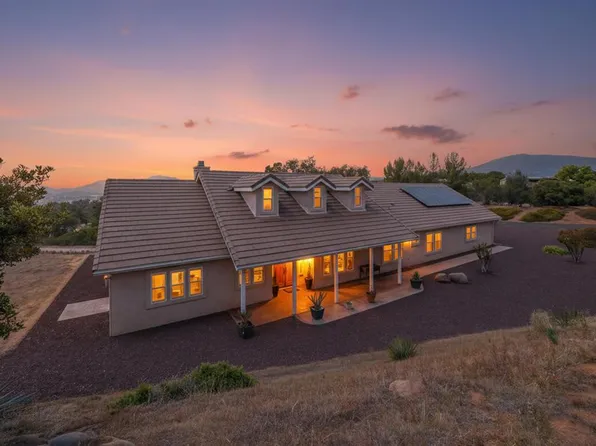 2231 Yucca Hill Rd, Alpine, CA 91901