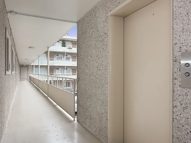Aloha House Apartments — Photo 2