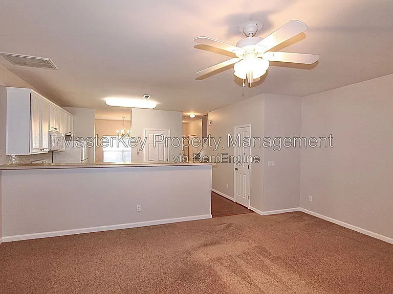 508 Bayou Ct — Photo 10