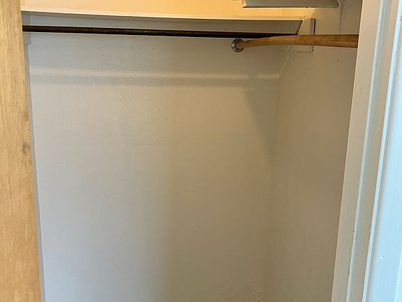 4th image of 510 Princeton Dr SE APT D