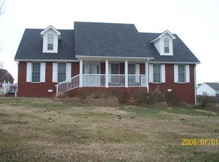 240 Hawkins Rd, Clarksville, TN 37040