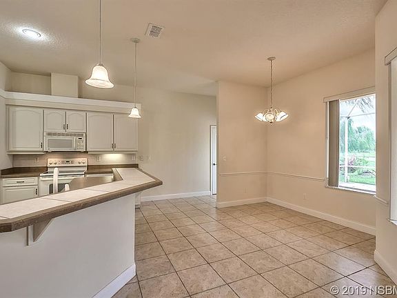 4th image of 610 Marisol Dr