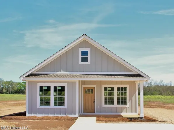 127 Willie Finch Rd, Lucedale, MS 39452