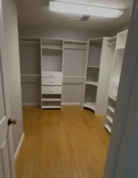 1006 Royal Mew Ct — Photo 9