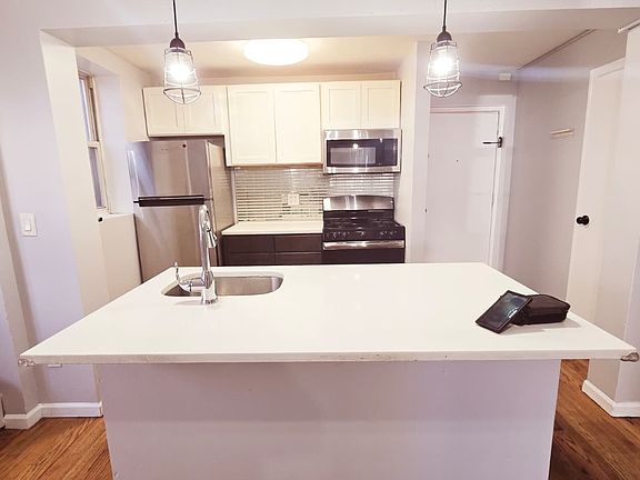 2nd image of 75 Clendenny Ave #1B
