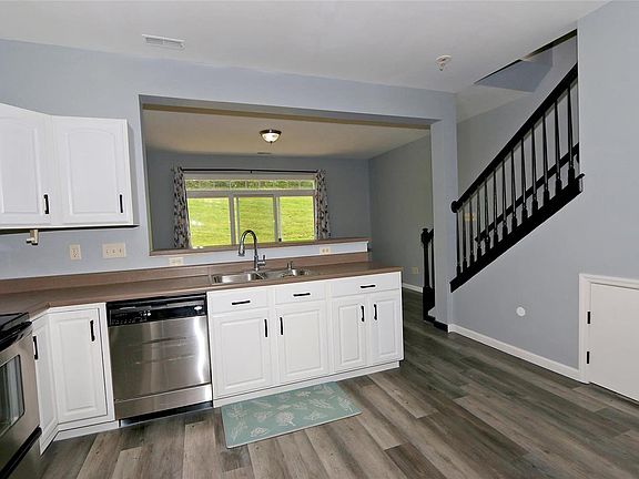 4th image of 4835 Heritage Heights Cir