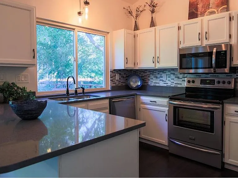 2910 Rolling Wood Loop — Photo 7