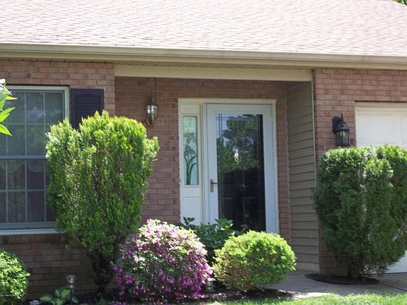4th image of 1760 Buttonwood Ave