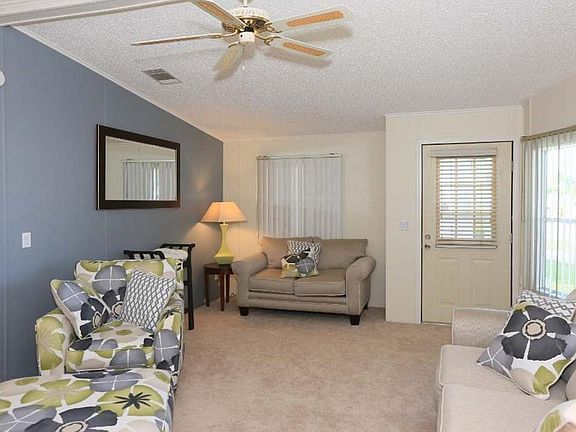 4th image of 1213 Calusa Dr