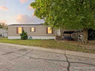 7150 Friarway Ave SW, Grand Rapids, MI 49548