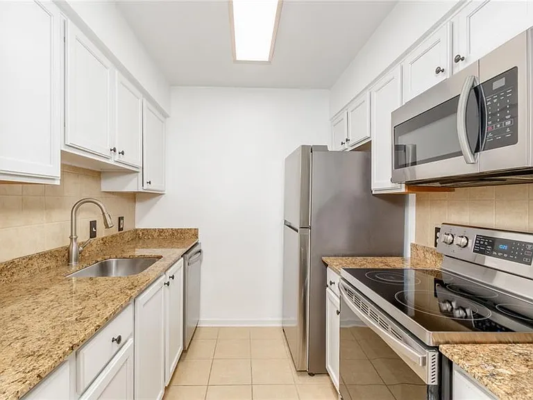 3005 Seven Pines Ln #201 — Photo 16