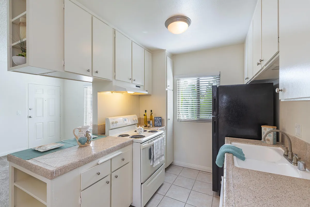 Fully Equipped Kitchen - Elan The Plaza