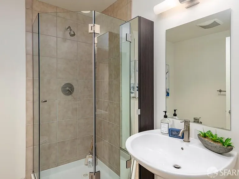 301 Main St #34G — Photo 24