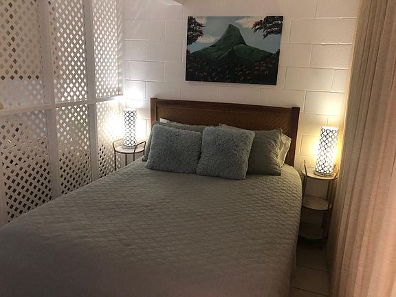 Queen Bed