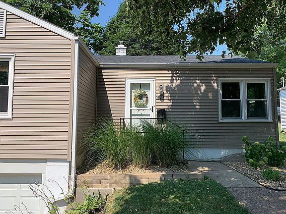3rd image of 435 Glen Oak St