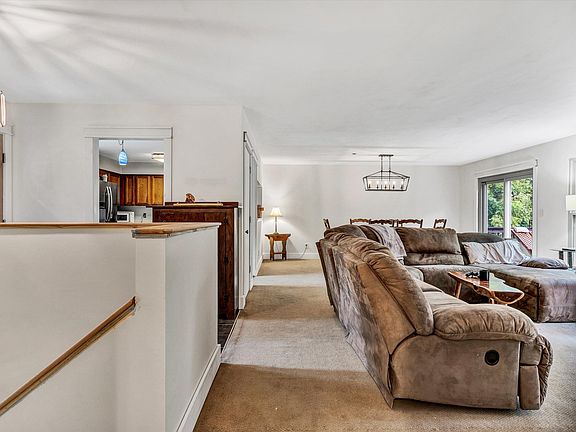 5th image of 7527 Boxwood Dr