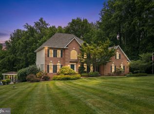 813 Saint Ann Dr, Street, MD 21154