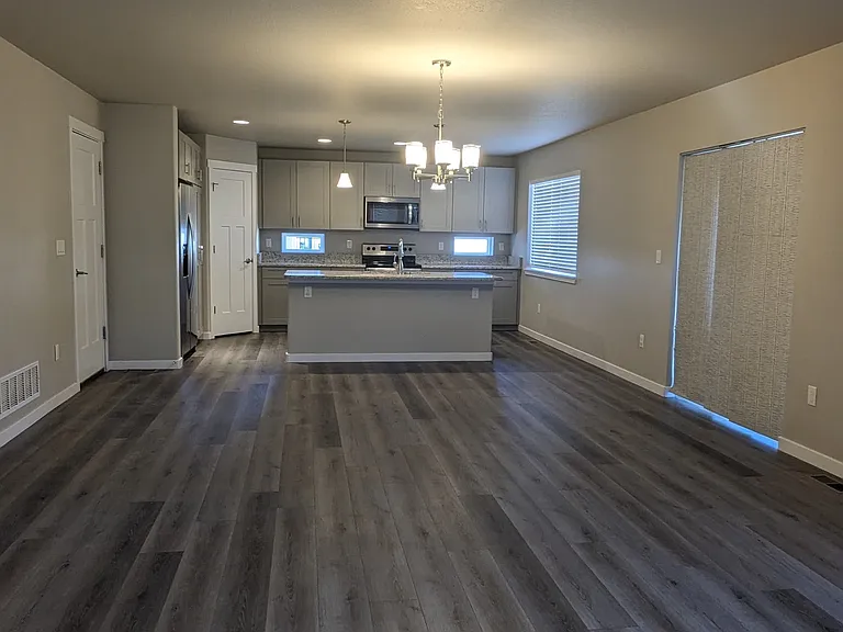 4948 Wolf Moon Dr — Photo 9