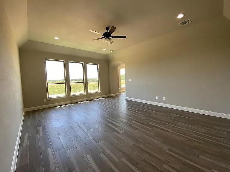 600 Lydia Ct — Photo 7