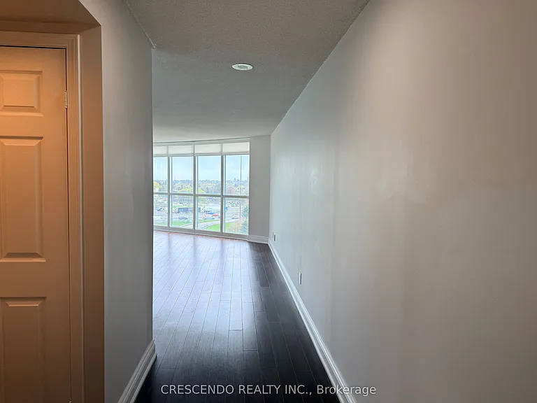 30 Harrison Garden Blvd #902 — Photo 22