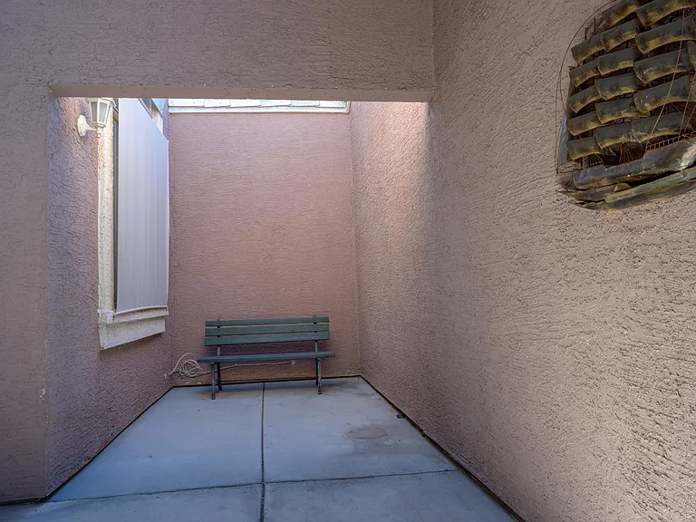 courtyard & patio