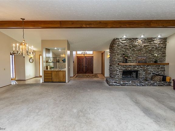 3rd image of 22035 Meadows Edge Ln