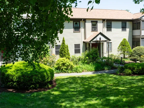 14 Harold Street APT 6B, Harwich Port, MA 02646