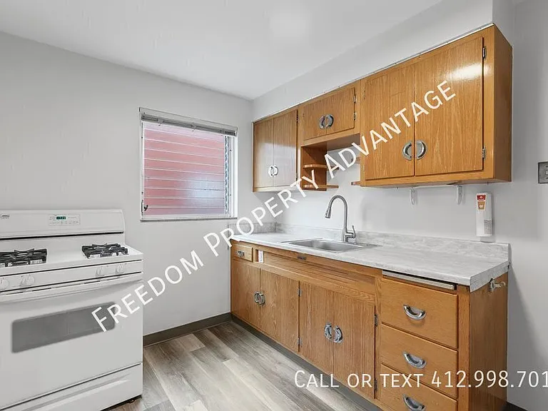 224 Monongahela Ave — Photo 2