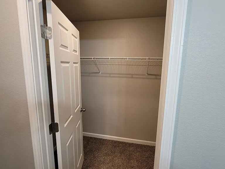 Creekside Apartments — Photo 50