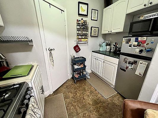 3rd image of 531 E 81st St APT 2A