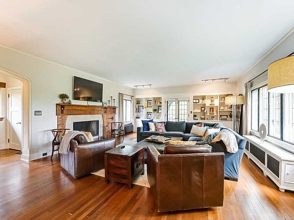 5th image of 3603 Vineyard Pl