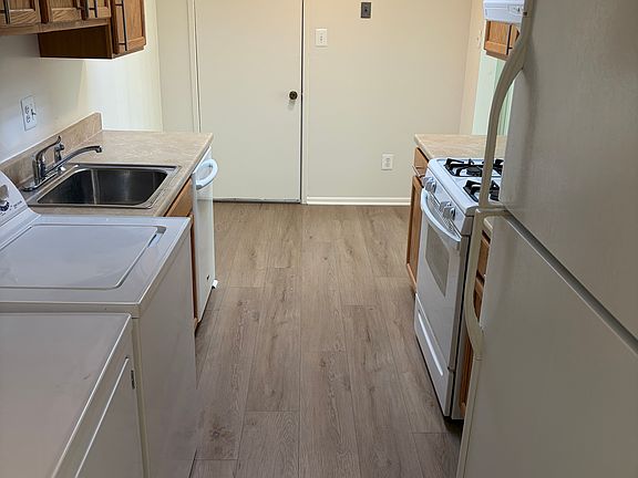 2nd image of 10251 Prince Pl APT 106